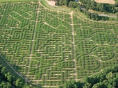 Le Labyrinthe végétal, à Charmes-sur-Rhône